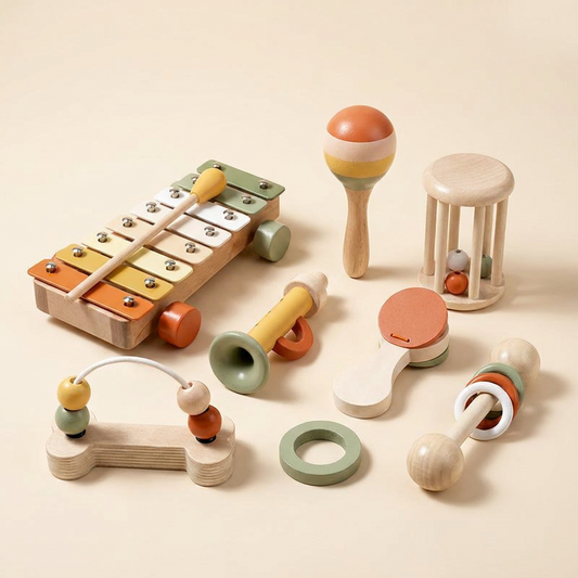 Siebenteiliges Musikinstrumente-Set aus Holz von Spielsinne